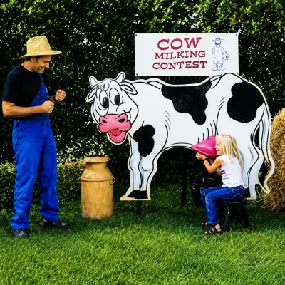 Cow-Milking-Contest