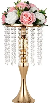 Stands-With-Crystal-17-Gold-e1681451366382