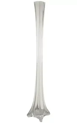clear-eiffel-tower-min